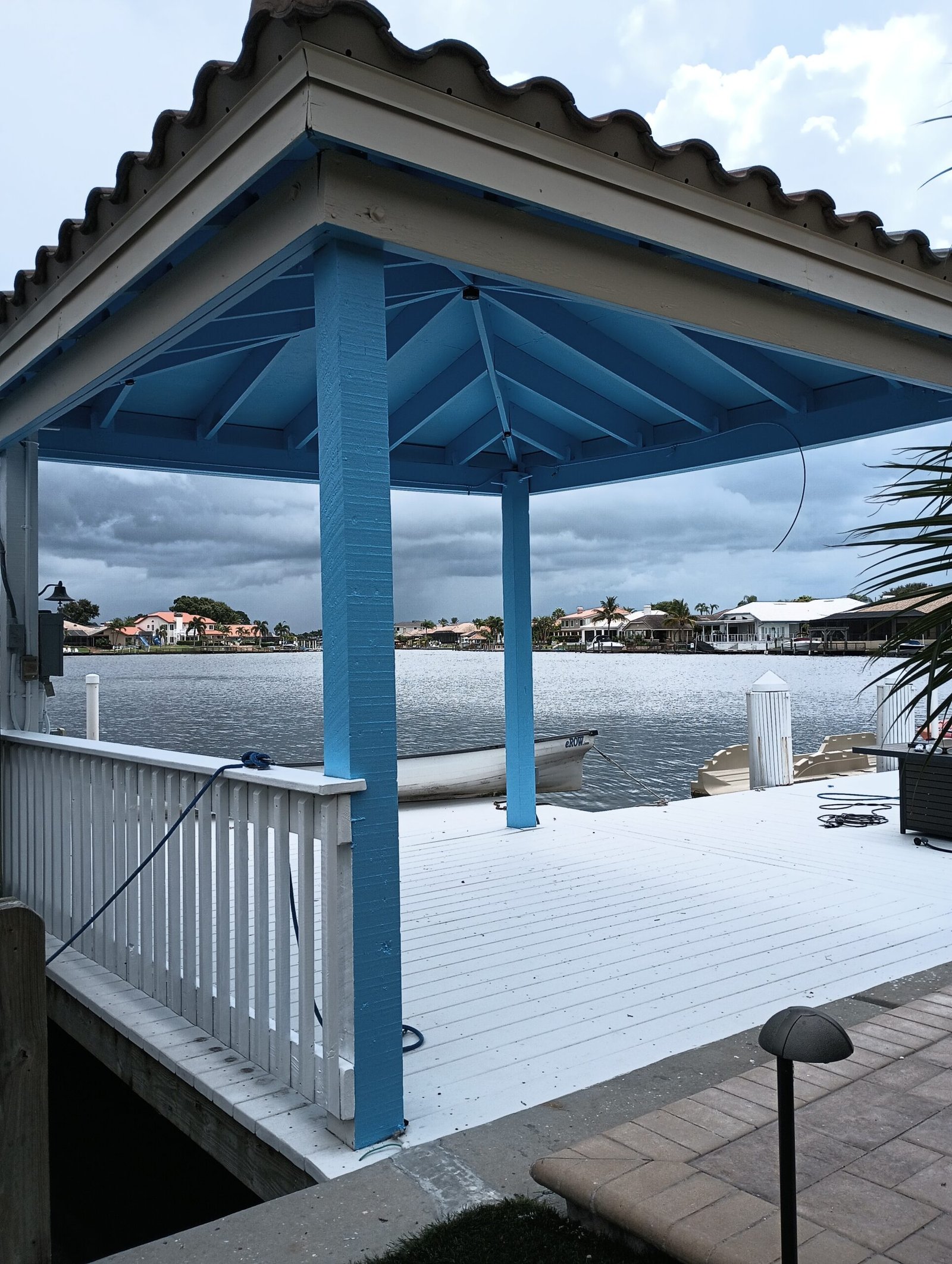 Professional Outdoor Deck Restoration & Finishing